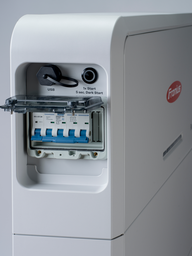 4,240,371 - FRONIUS Reserva BMS + SOCLE (Battery Manager System)