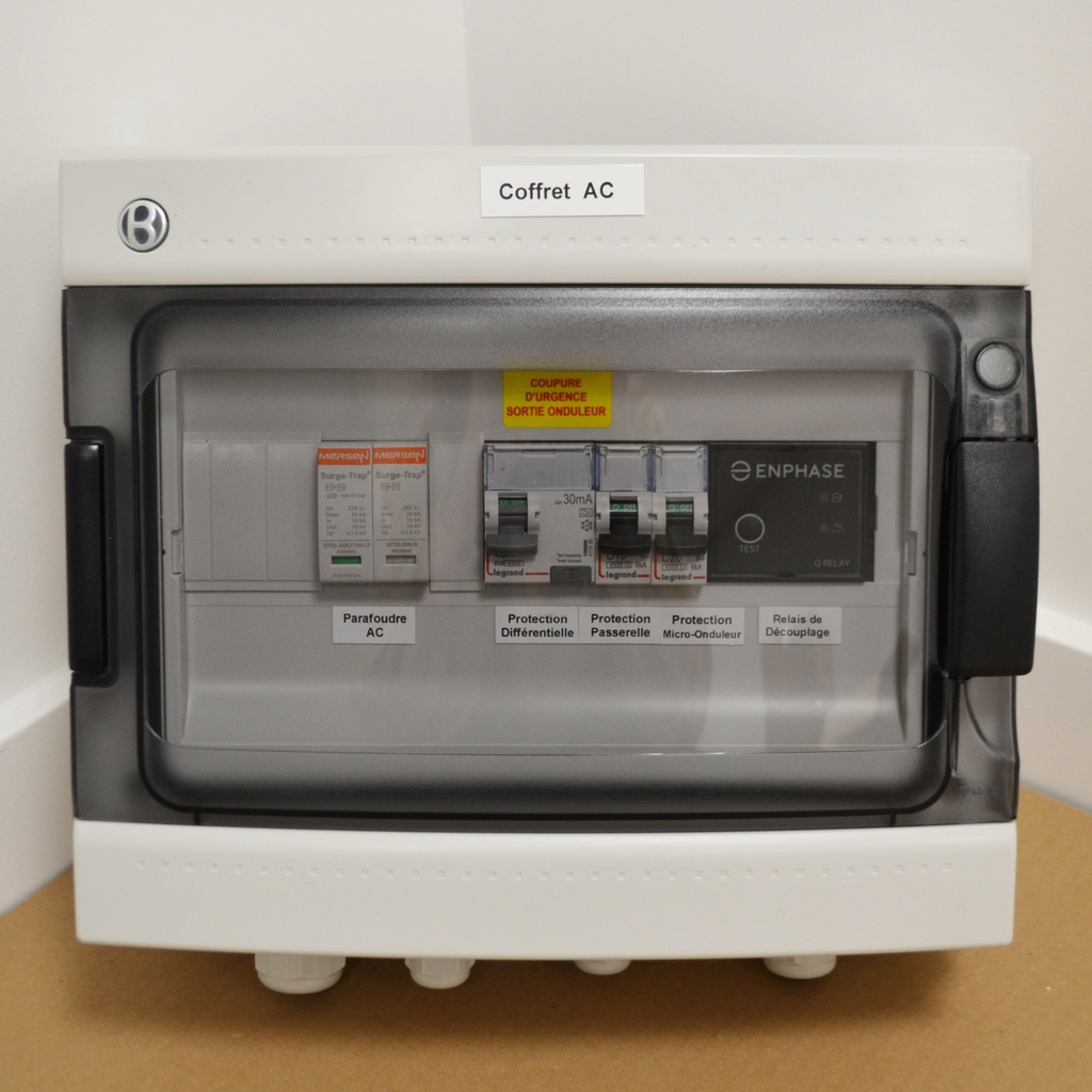 AC0032 - Coffret AC Enphase 4,5 kVA 1 Q-relay monophasé 230V 20A