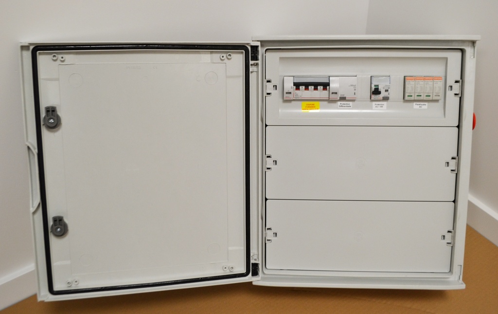 AC0050 - Coffret AC 36 kVA POLY/PC/MX/ATU 63A 300mA 400V
